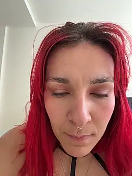 Snapshot of Amelie-RedHoney chatting on March 29, 2026, 2:30 pm Amelie-RedHoney online show from March 29, 2026, 2:30 pm