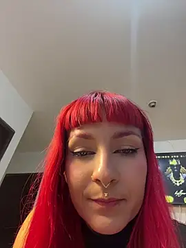 Snapshot of Amelie-RedHoney chatting on July 25, 2026, 5:59 am Amelie-RedHoney online show from July 25, 2026, 5:59 am