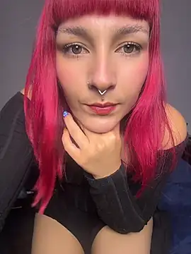 Snapshot of Amelie-RedHoney chatting on June 23, 2026, 10:41 pm Amelie-RedHoney online show from June 23, 2026, 10:41 pm