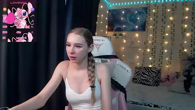 kitsune888 online show from April 16, 2026, 12:44 am