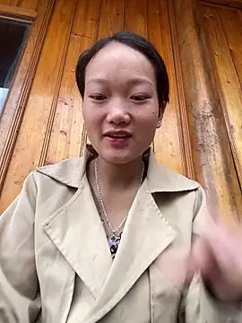 Jolinie online show from April 18, 2026, 1:30 am