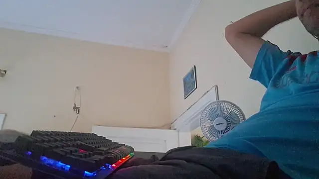 Sueliton2 online show from April 5, 2026, 8:26 pm