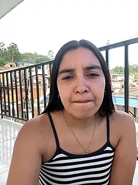 HaileyBiieber online show from April 4, 2026, 9:21 pm