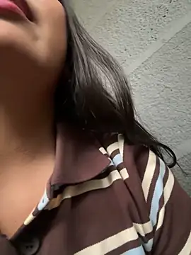 HaileyBiieber online show from April 13, 2026, 10:25 pm