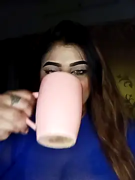 Sanaya Gil online show from April 11, 2026, 7:17 pm