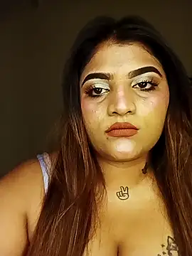 Sanaya Gil online show from April 10, 2026, 4:47 pm