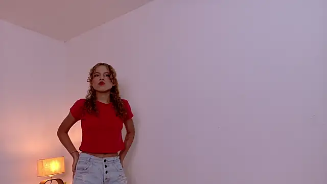 Snapshot of lia_valmont_01 chatting on March 26, 2026, 6:50 pm lia valmont 01 online show from March 26, 2026, 6:50 pm