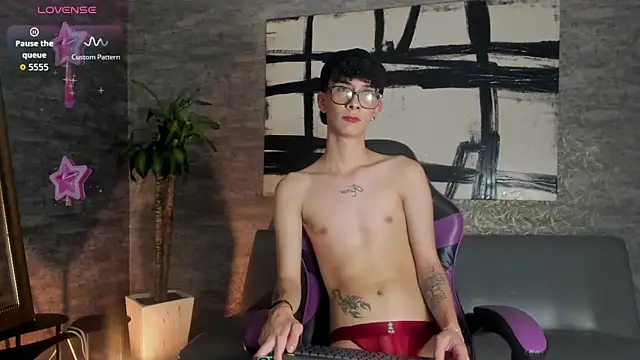 Thomzeus online show from April 5, 2026, 12:12 pm