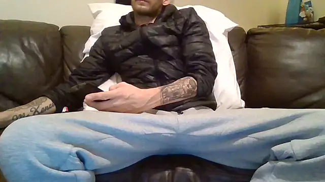 Snapshot of feetlovrr94 chatting on April 9, 2026, 10:38 pm feetlovrr94 online show from April 9, 2026, 10:38 pm