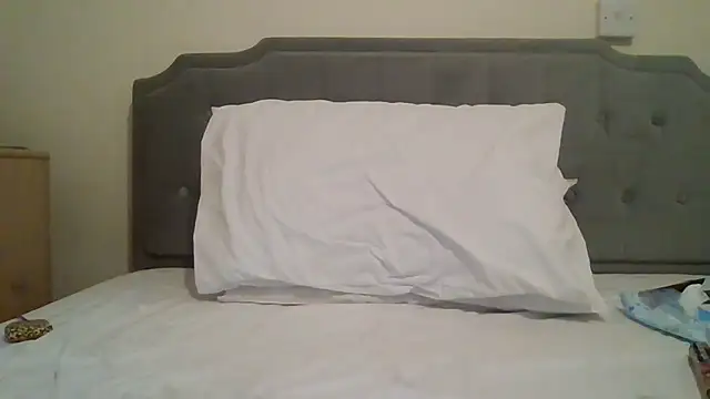 Snapshot of feetlovrr94 chatting on March 28, 2026, 9:27 pm feetlovrr94 online show from March 28, 2026, 9:27 pm