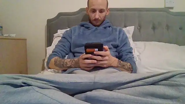 Snapshot of feetlovrr94 chatting on April 5, 2026, 11:39 am feetlovrr94 online show from April 5, 2026, 11:39 am