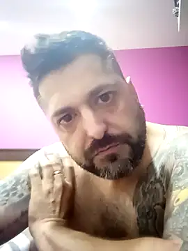 Snapshot of Muchos_cogios chatting on June 17, 2026, 2:00 am Muchos cogios online show from June 17, 2026, 2:00 am