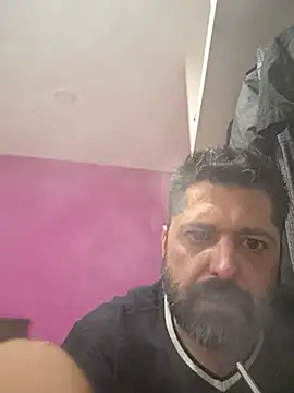 Snapshot of Muchos_cogios chatting on July 9, 2026, 2:56 am Muchos cogios online show from July 9, 2026, 2:56 am