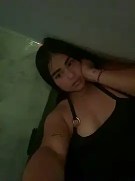 Snapshot of Valerials chatting on April 9, 2026, 4:03 am Valerials online show from April 9, 2026, 4:03 am