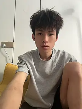 zzzzppp3 online show from May 30, 2026, 2:29 am