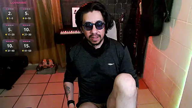 IASuarezV online show from July 23, 2026, 4:21 am
