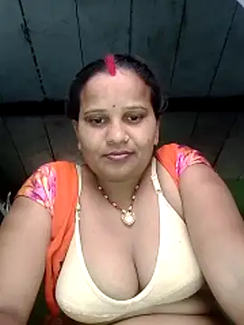 Snapshot of Shivani09900 chatting on June 21, 2026, 7:47 am Shivani09900 online show from June 21, 2026, 7:47 am