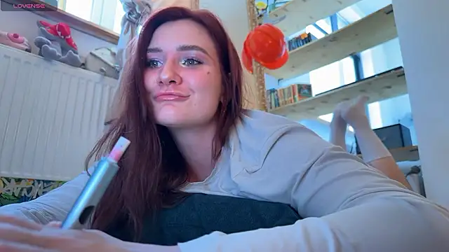 AurikTrix online show from March 27, 2026, 12:39 pm