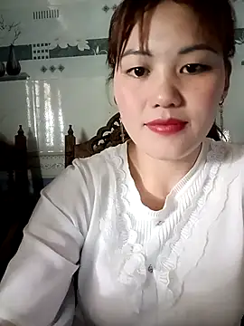 Snapshot of meg_06 chatting on April 9, 2026, 6:19 am meg 06 online show from April 9, 2026, 6:19 am