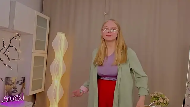 AlicaCohill online show from April 1, 2026, 7:22 pm