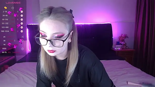 Snapshot of ammyska chatting on April 15, 2026, 2:06 am ammyska online show from April 15, 2026, 2:06 am