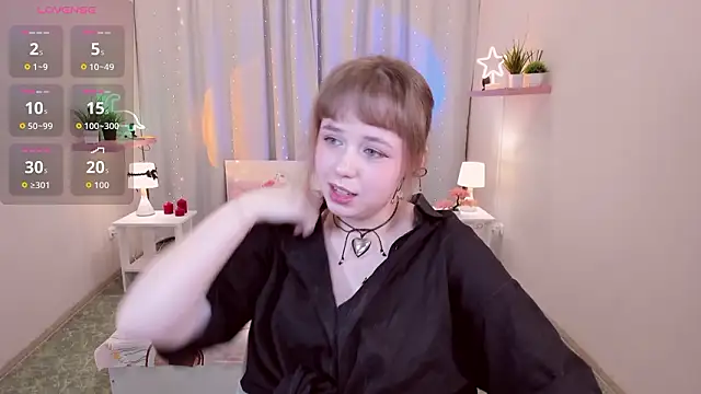 LeonaHicks online show from March 28, 2026, 6:03 am