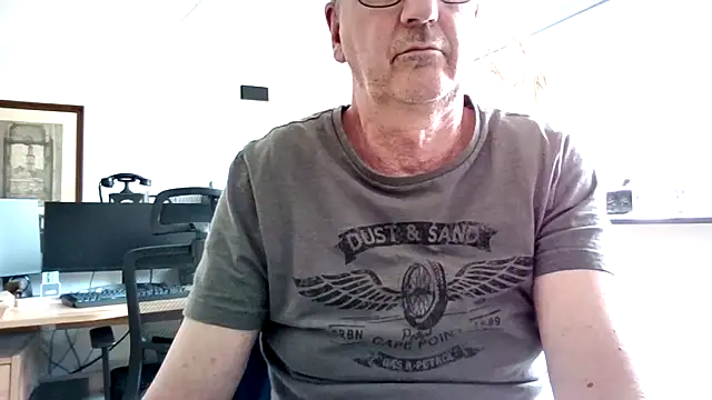 Snapshot of HotLucas66 chatting on April 20, 2026, 1:03 pm HotLucas66 online show from April 20, 2026, 1:03 pm