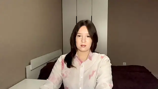 Snapshot of SatinyStoic chatting on April 2, 2026, 10:11 am SatinyStoic online show from April 2, 2026, 10:11 am