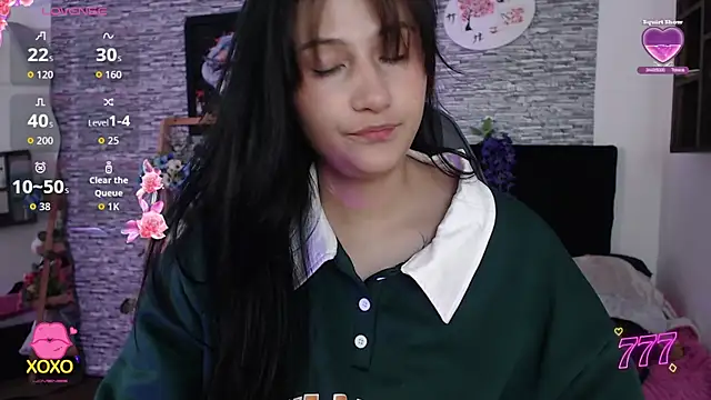 Snapshot of eyes_moonn chatting on July 9, 2026, 2:05 pm eyes moonn online show from July 9, 2026, 2:05 pm