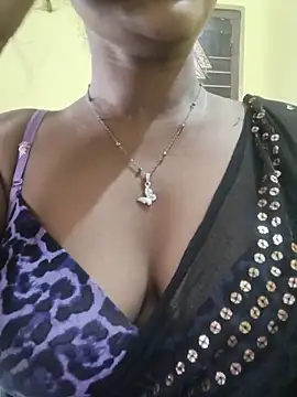 Snapshot of Rubina_Love chatting on June 10, 2026, 8:48 am Rubina Love online show from June 10, 2026, 8:48 am