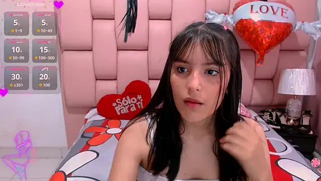 Nathaly 18  online show from April 10, 2026, 11:28 am