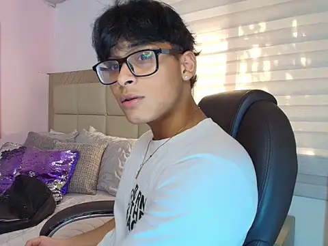 mathias oberlin online show from March 28, 2026, 7:37 pm