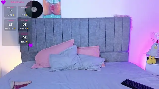 Luna Blooms online show from April 9, 2026, 11:49 am