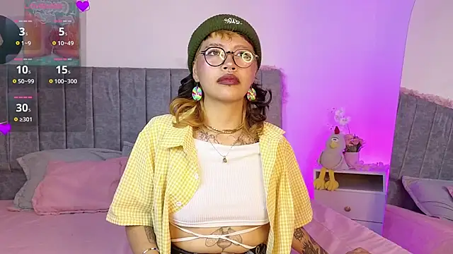 Luna Blooms online show from April 4, 2026, 11:50 am