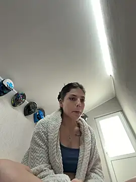 christahot online show from April 13, 2026, 12:31 pm