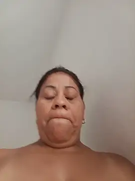 Snapshot of Veronica_missbigg chatting on May 23, 2026, 2:49 pm Veronica missbigg online show from May 23, 2026, 2:49 pm