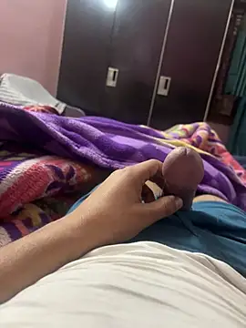 SingleBoy66666 online show from April 13, 2026, 8:35 pm