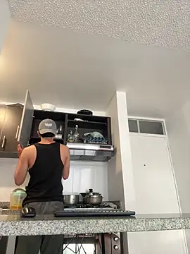 Snapshot of LYAN_DYLAN chatting on April 3, 2026, 10:27 pm LYAN DYLAN online show from April 3, 2026, 10:27 pm