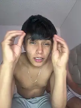 Snapshot of LYAN_DYLAN chatting on March 25, 2026, 10:08 pm LYAN DYLAN online show from March 25, 2026, 10:08 pm