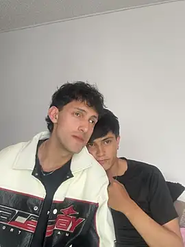 Snapshot of LYAN_DYLAN chatting on March 24, 2026, 9:59 pm LYAN DYLAN online show from March 24, 2026, 9:59 pm