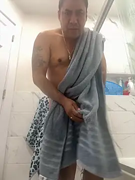 Crossroads5214 online show from April 9, 2026, 12:22 pm