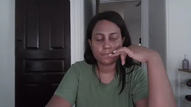 biancadoesit online show from July 12, 2026, 12:17 pm