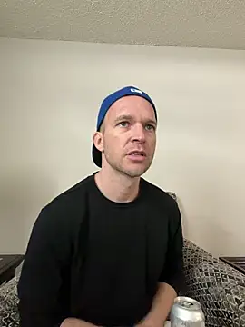 Luke James online show from April 4, 2026, 8:26 pm