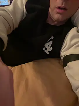 Snapshot of Ispanico1001 chatting on April 15, 2026, 2:43 pm Ispanico1001 online show from April 15, 2026, 2:43 pm