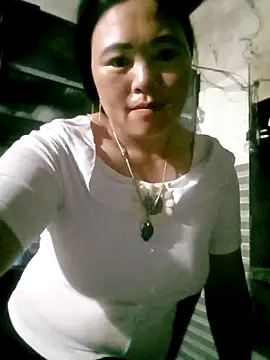 Lily Daisy online show from April 16, 2026, 10:23 pm