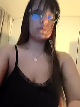 Ivvy Bloom online show from April 11, 2026, 11:52 pm