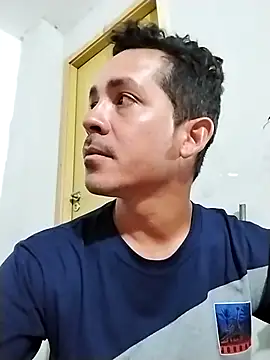 Gabriel leon33 online show from April 19, 2026, 8:15 am