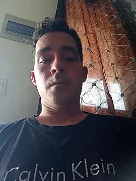 Gabriel leon33 online show from April 6, 2026, 9:27 pm