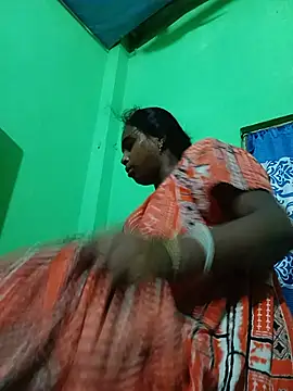 Snapshot of puja560 chatting on June 18, 2026, 4:01 pm puja560 online show from June 18, 2026, 4:01 pm