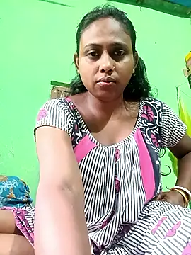 Snapshot of puja560 chatting on May 11, 2026, 2:35 am puja560 online show from May 11, 2026, 2:35 am